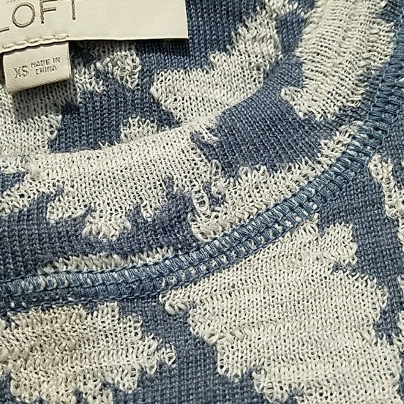 Loft || Floral Knit Top C145 - Picture 7 of 7